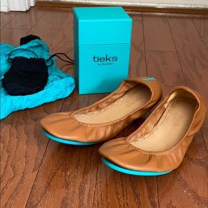 Tieks Chesnut Flats
